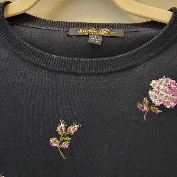 Brooks Brothers Blue Floral Embroidered Needlepoint Grannycore Sweater Size S - Picture 8 of 8